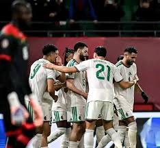 斯洛特：球队目标是重返联赛前四，我心中萨拉赫理应上场比赛