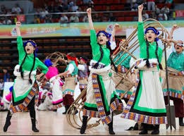 记者曝阿隆索频与瓜迪奥拉交流，拒唯尼修斯