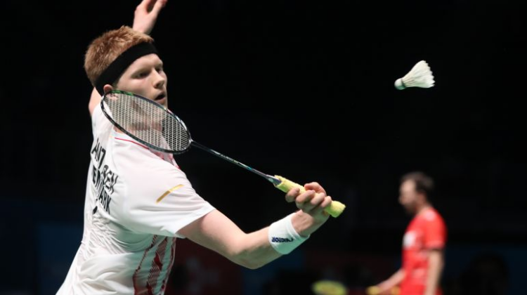 球场在观众 球场在观众